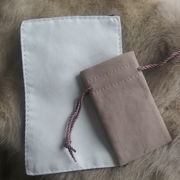 David Yurman Jewelry Pouch & Polishing Cloth 2 Set - Picture 3 of 6